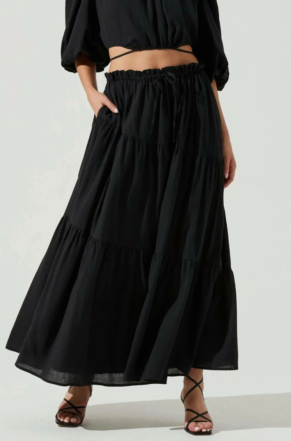 Astr women Balboa Skirt in Black